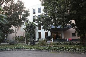 Central Palms Hotel