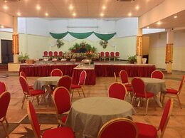 Central Palms Hotel