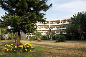 Central Palms Hotel