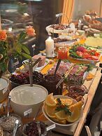 Leopold Boutique Hotel