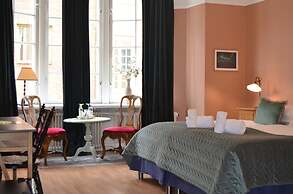 Leopold Boutique Hotel