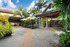 Bright Luxury Villa W Garden Pool & Sauna