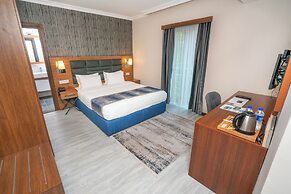 The Bostanci Hotel