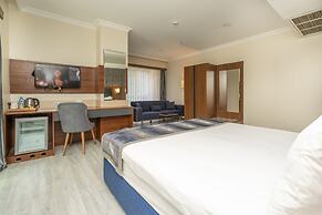 The Bostanci Hotel