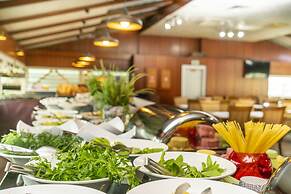 The Bostanci Hotel