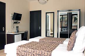 Oriental Hotel