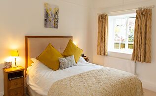 Cawthorne House
