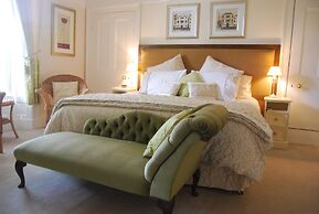 Cawthorne House