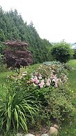 Cedar Manor Bed and Breakfast