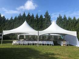 Cedar Manor Bed and Breakfast