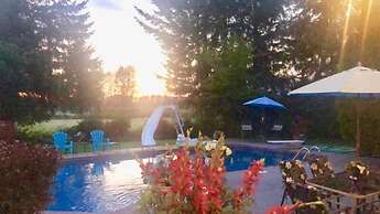 Cedar Manor Bed and Breakfast
