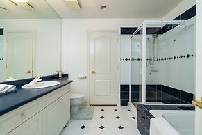 Cedar Manor Bed and Breakfast