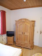 Ammergau Lodge