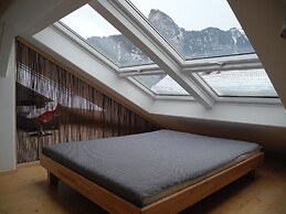 Ammergau Lodge
