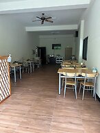 Breeze Homestay