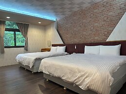 Breeze Homestay