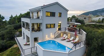 Villa Romance