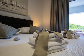 Villa Romance
