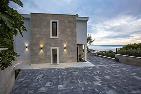 Villa Romance