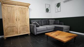Korda Apartments