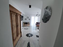 Korda Apartments