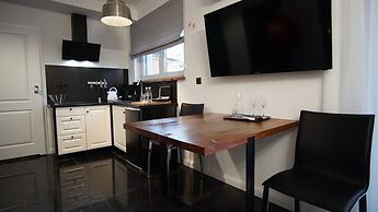 Korda Apartments