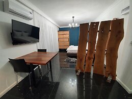 Korda Apartments