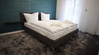 Korda Apartments