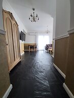 Korda Apartments