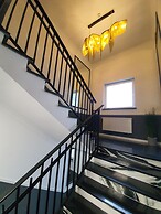 Korda Apartments