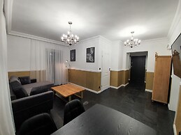 Korda Apartments