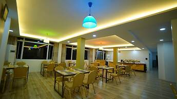 Present Hotel