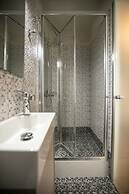 Luxurious 4 Bdrm 3Bath Apt 1- Athens