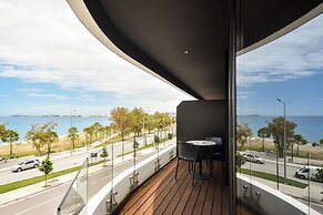 Yacht Hotel