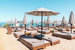 Yacht Hotel