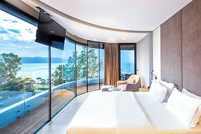 Yacht Hotel