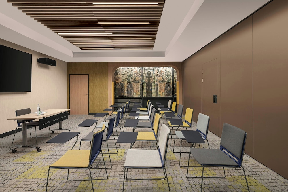Courtyard by Marriott Paris Porte de Versailles