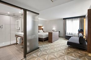 Courtyard by Marriott Paris Porte de Versailles