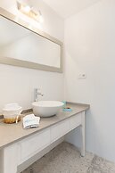 Monza House Otel