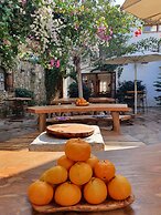 Monza House Otel