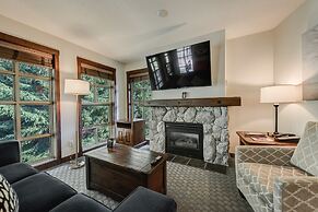 Blackcomb Springs Suites by CLIQUE