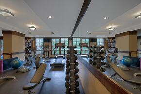 Blackcomb Springs Suites by CLIQUE