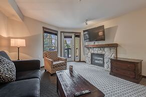 Blackcomb Springs Suites by CLIQUE