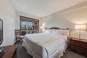 Blackcomb Springs Suites by CLIQUE