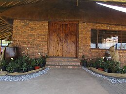 Lily Villa Country Lodge