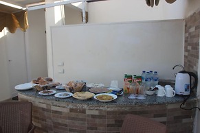 Farida Pyramids View