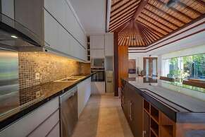 Kedonganan Beach Villas