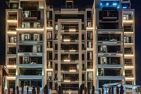 C Central Resort the Palm