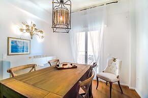 Hidden Gem 2 Bedroom near City Center