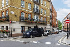 Carlton Court - Mayfair